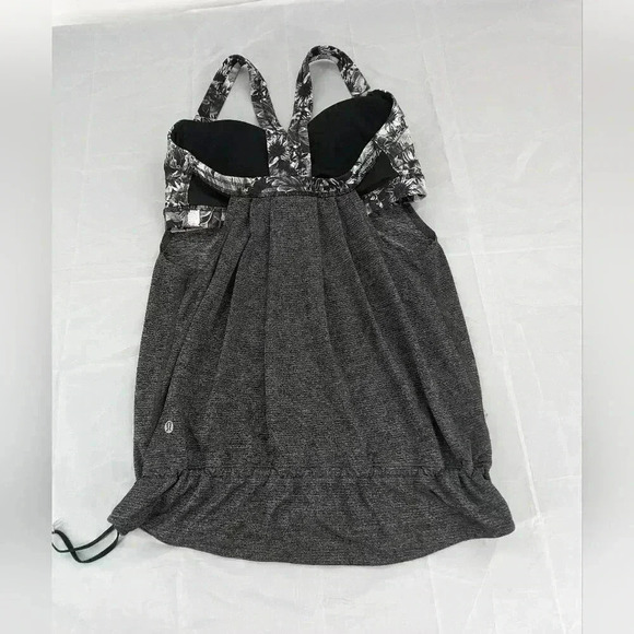 Lululemon Rest Less Tank Top Size 6 Black Gym Built in Bra Activewear Gray - Picture 4 of 9